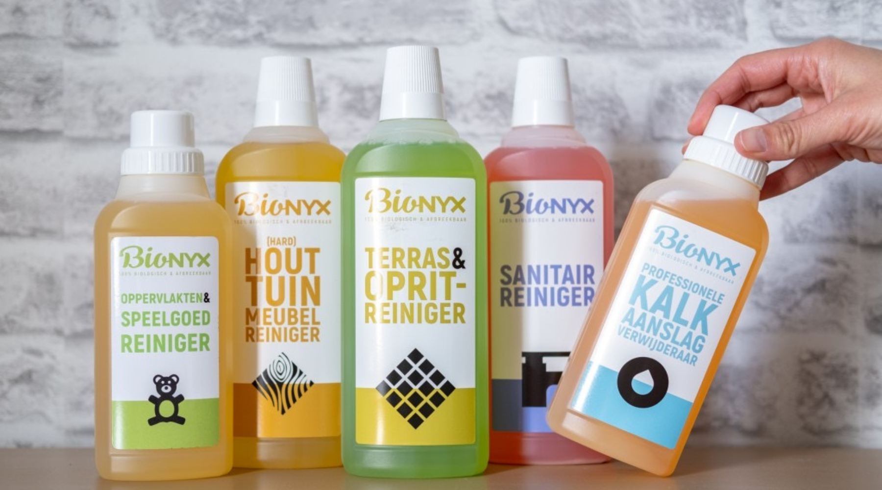 Lentekriebels: Tips voor een Fris Terras en Tuinmeubilair