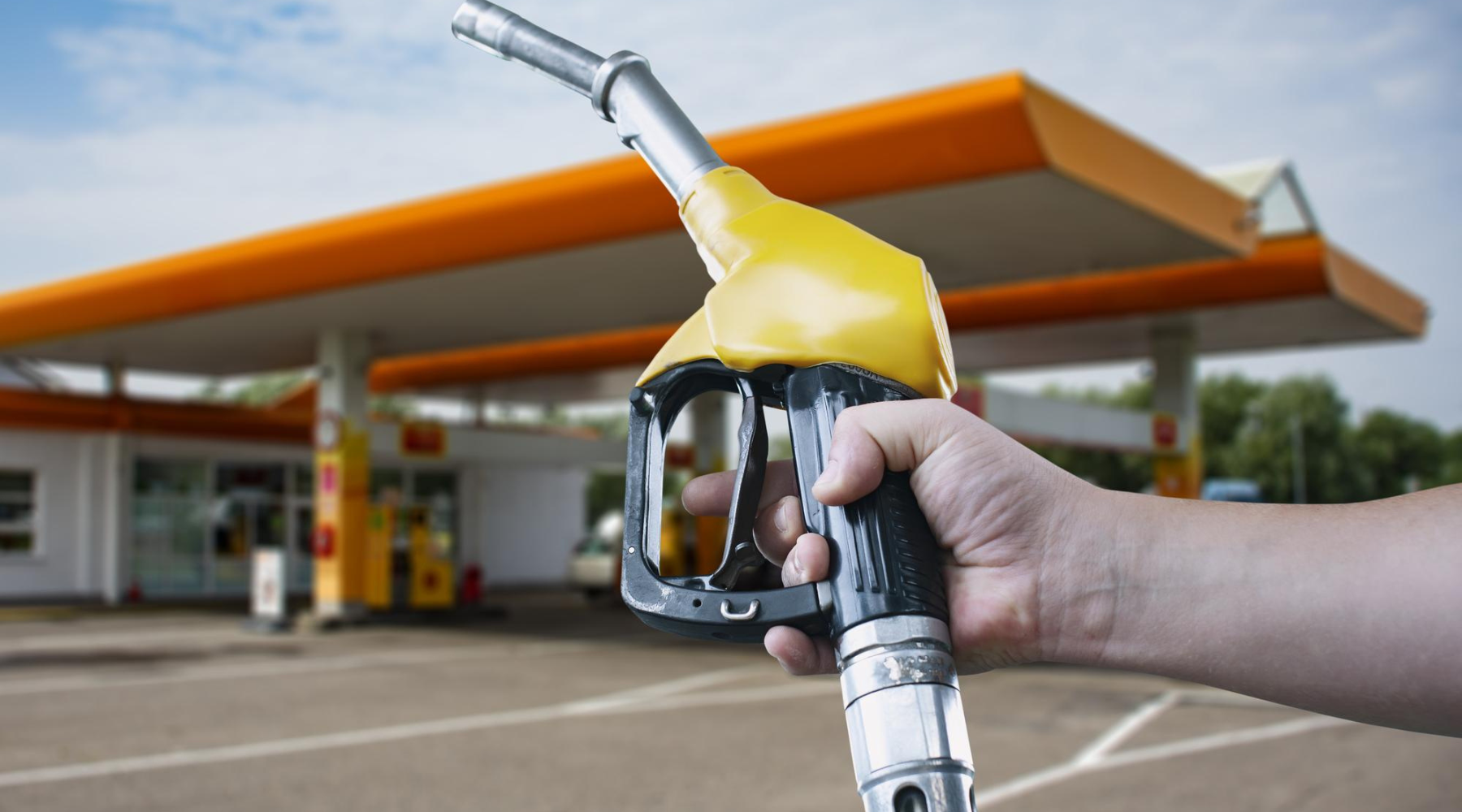 Voordelig tanken en/of laden bij alle Shell en Esso-stations