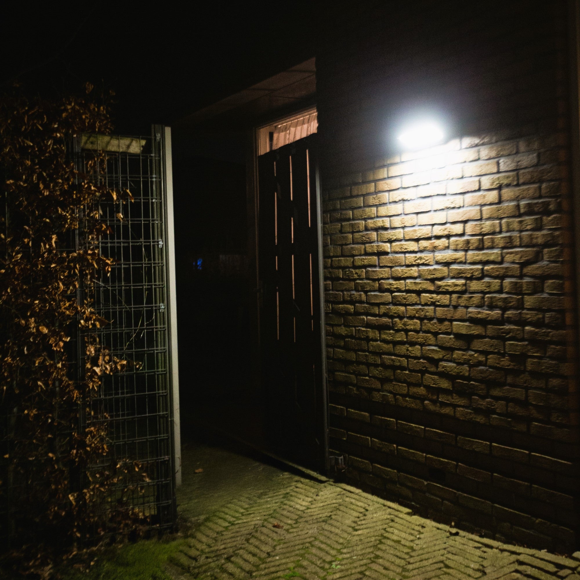 Iplux® Solar LED Wandlamp SafeSense Elite 1100lm