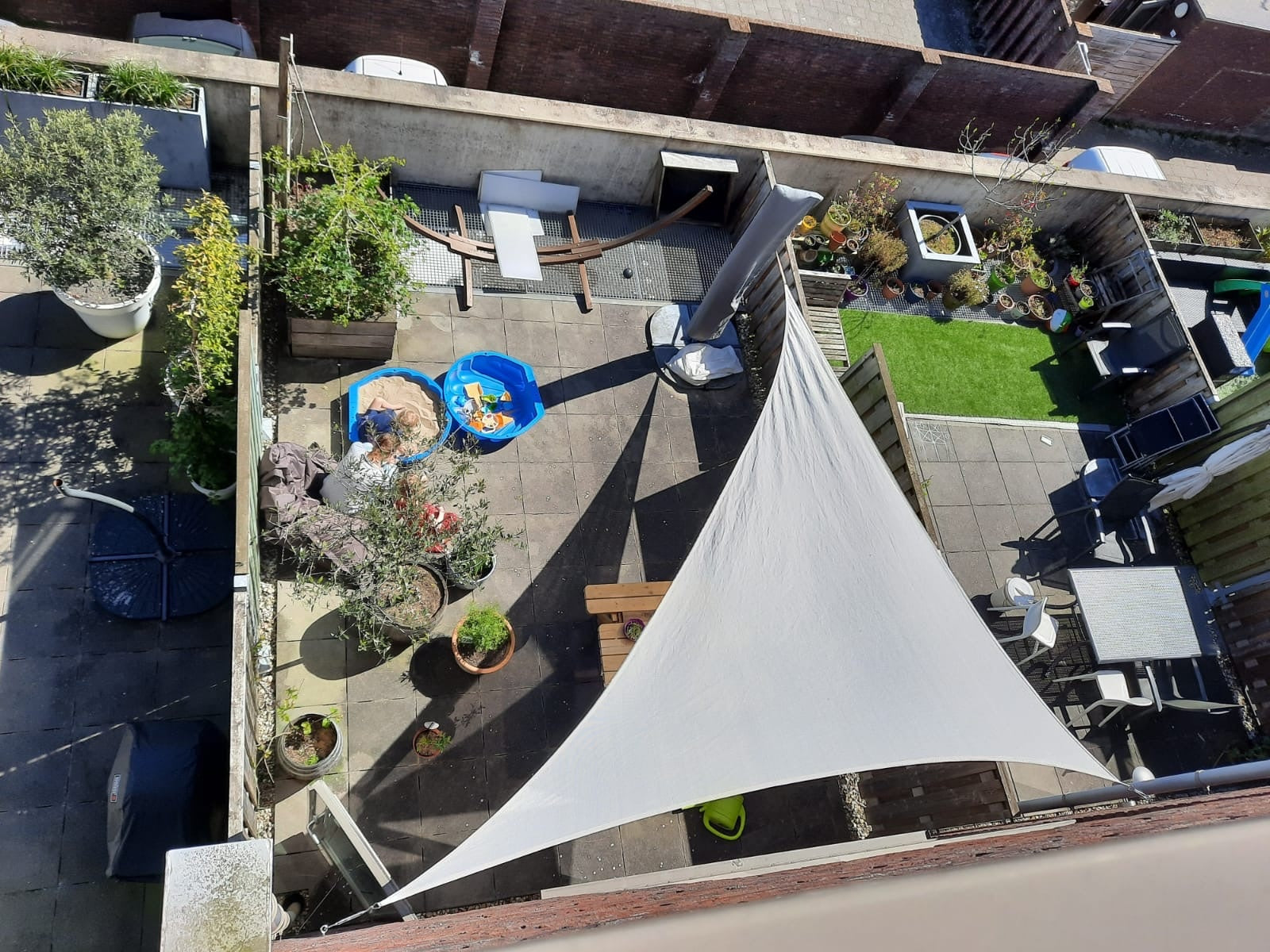Schaduwdoek ongelijkzijdige driehoek Sunfighters | 3 x 3 x 4,2 m