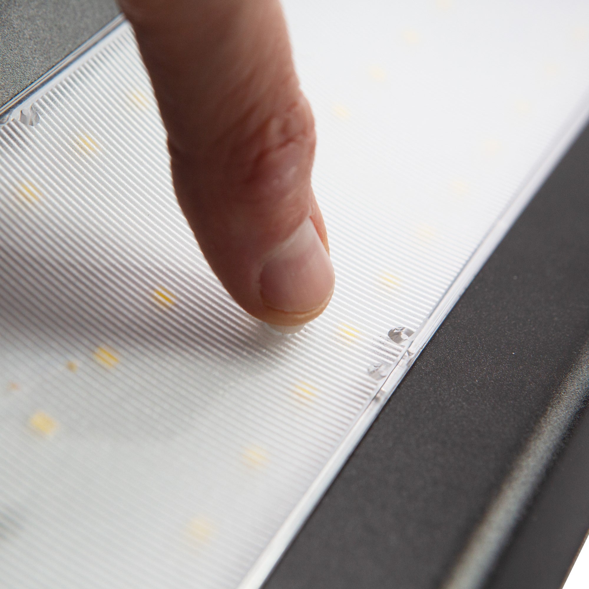 Iplux® Solar LED Wandlamp SafeSense Pro 900lm