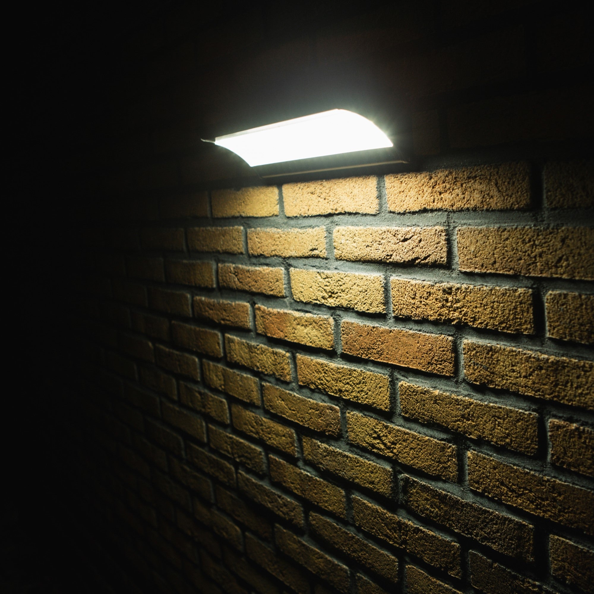 Iplux® Solar LED Wandlamp SafeSense Elite 1100lm