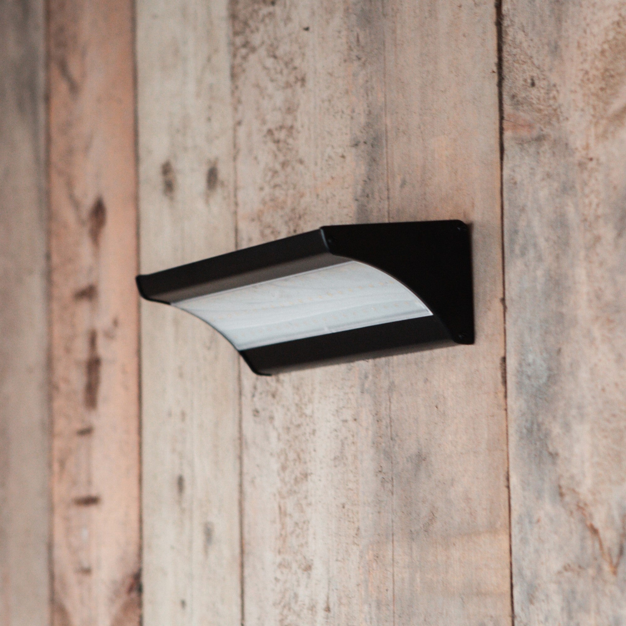 Iplux® Solar LED Wandlamp SafeSense Pro 900lm