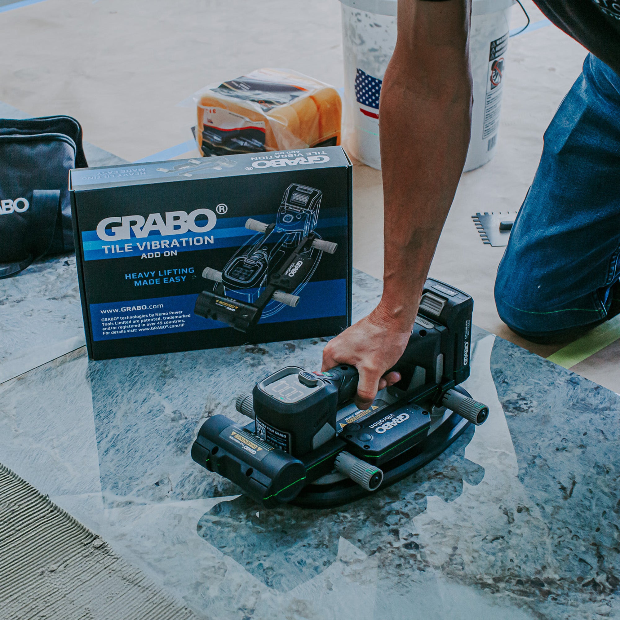 GRABO Tile Vibration Tool
